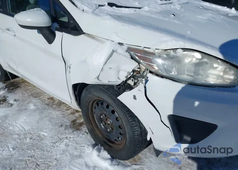 2011 Ford Fiesta Se z USA, uszkodzony, nr VIN 3FADP4BJ1BM118509